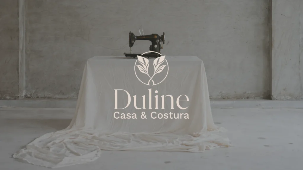 ESSENCIAR-DULINE-CASA-COSTURA-IDENTIDADEVISUAL-BRANDING-NAMING-MARCA-AGENCIA-RIODEJANEIRO-SAOPAULO-DESIGNPARALOJAS-MARCADEROUPA-PAPELARIA-INDUSTRIAL (1)
